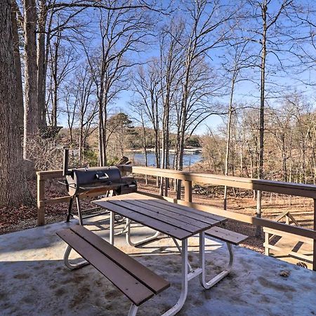 The Captains Quarters In Rogers With Covered Porch! Villa Exterior photo